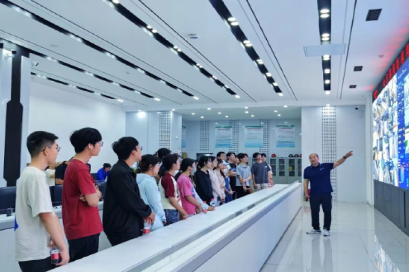 探秘绿色化工  共话无废未来——潍坊市生态环境局寿光分局携手潍坊科技学院开展大学生生态环境研学实践